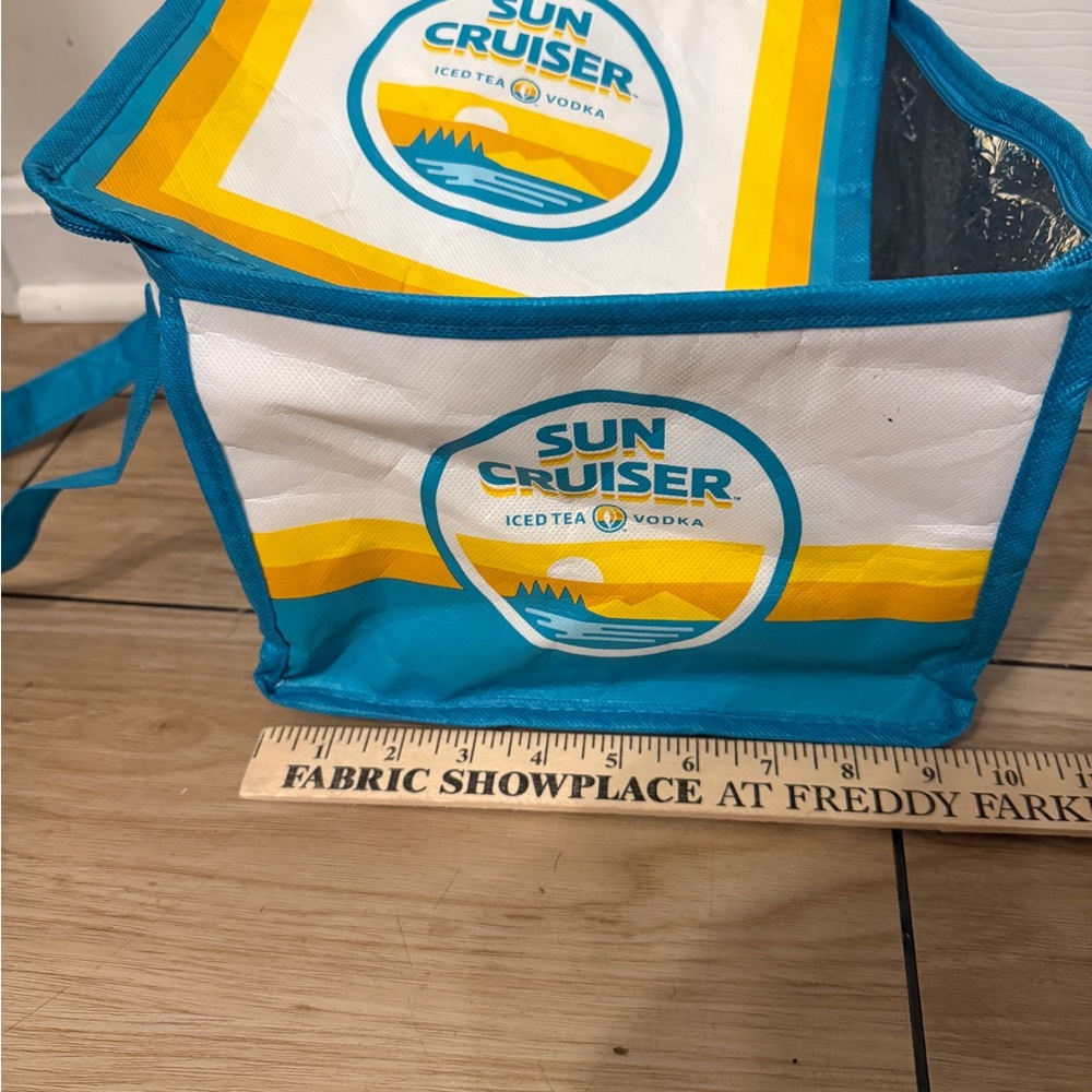 Sun Cruiser Insulated Collapsible Cooler Bag - Picture 4 of 4